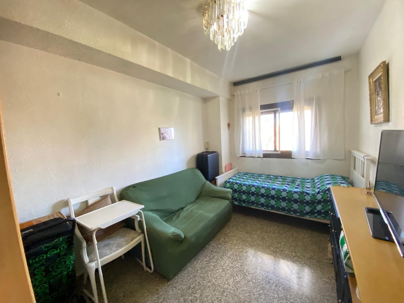 Property 2484 - Image 35